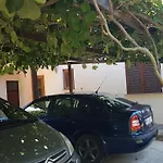 Iva Apartament *